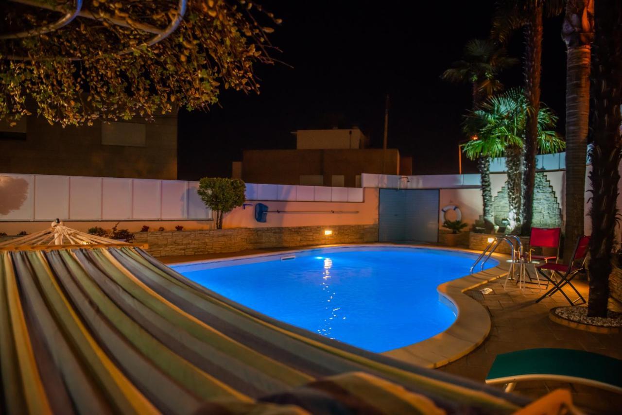 ビアナドカステロ Casa Golfinhoヴィラ エクステリア 写真